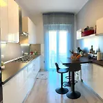 Moderno Al Centro Di Apartman
