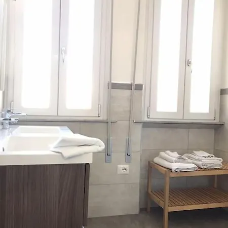 アパート Moderno Al Centro Di スポレート